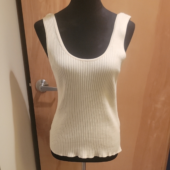 NWOT Calvin Klein Cream Ribbed Tank Top Sz L - Picture 1 of 8